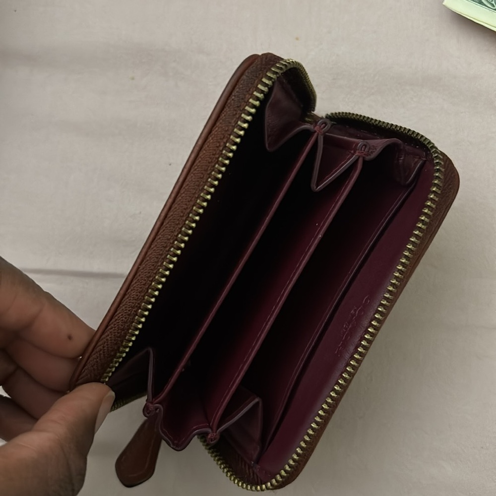 Wallet - image 2